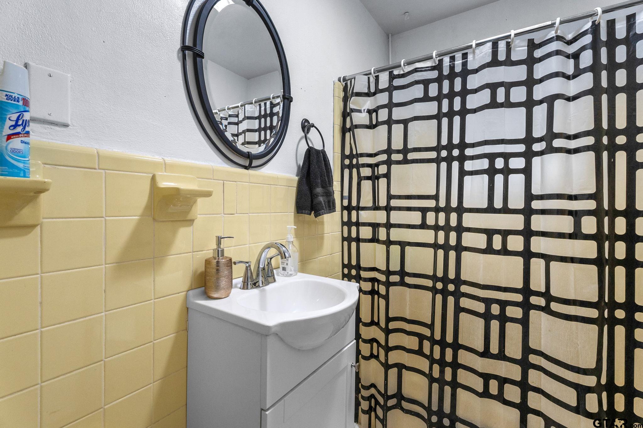 700 Powderhorn Drive Property Photo 17