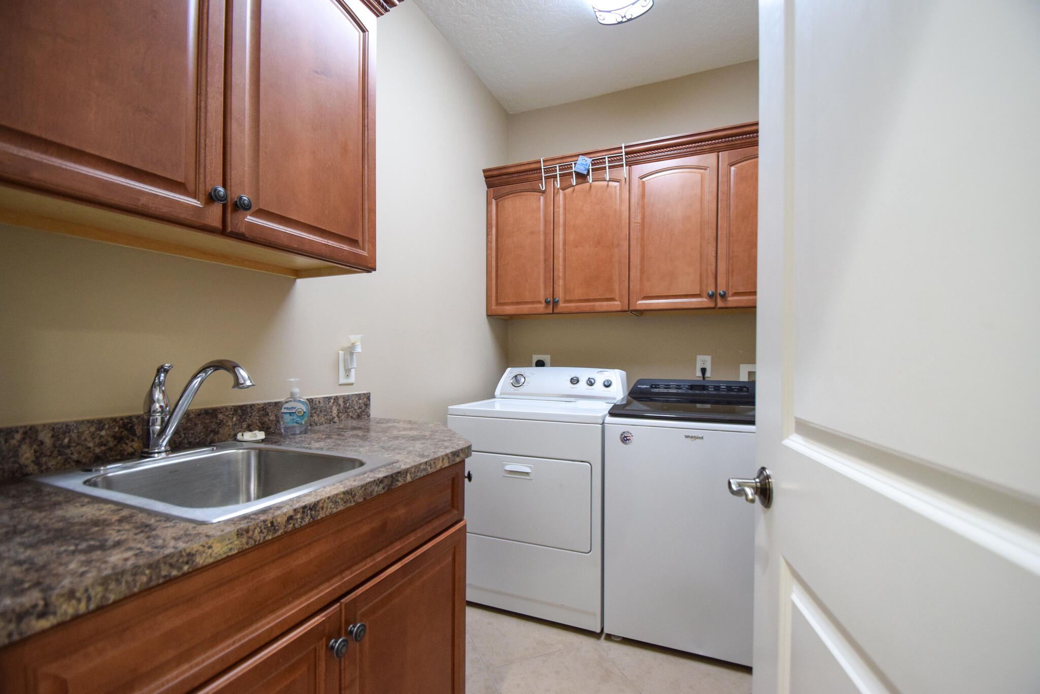 218 Triple Crown Property Photo 37