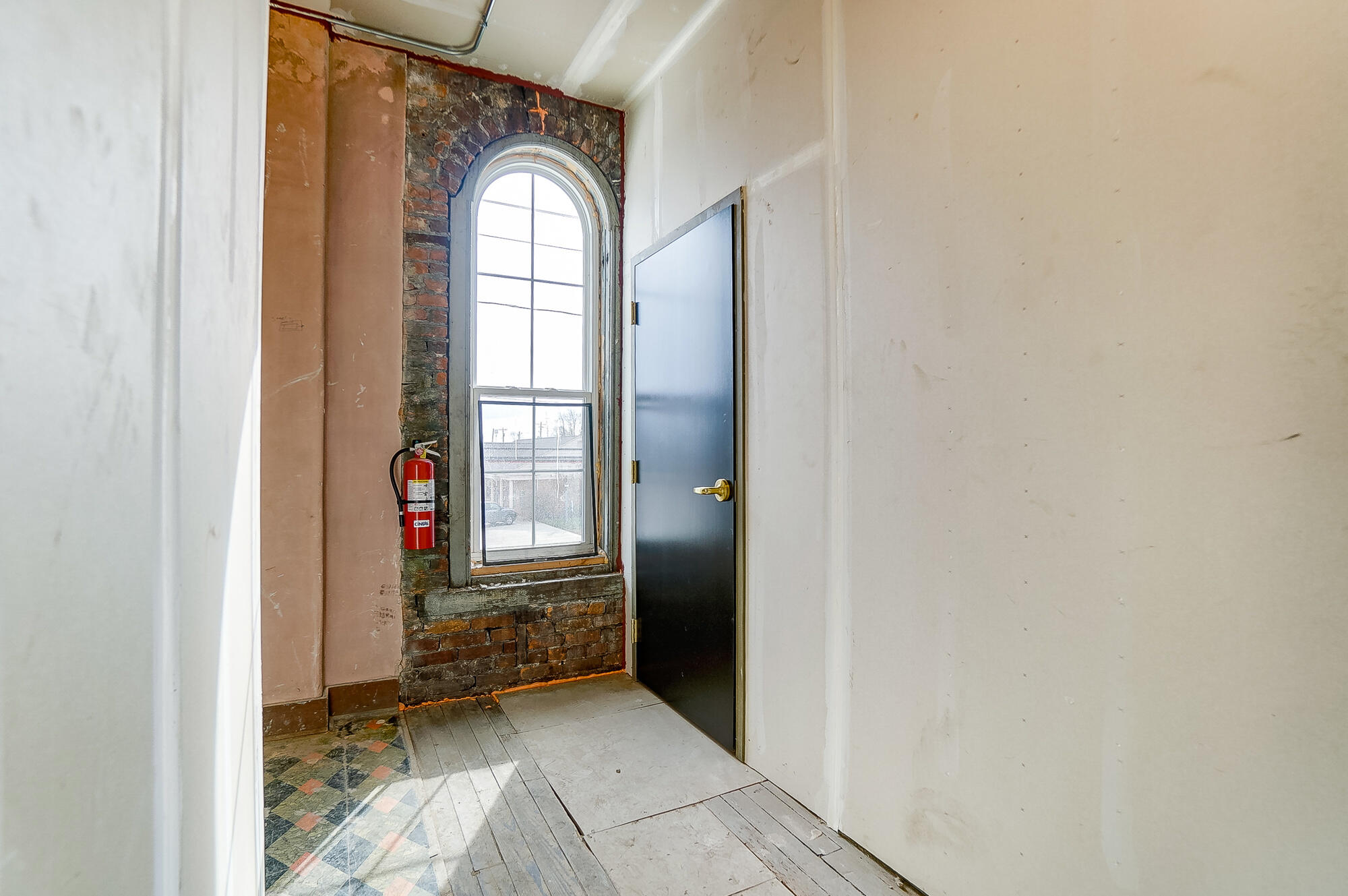 202 Main Property Photo 36