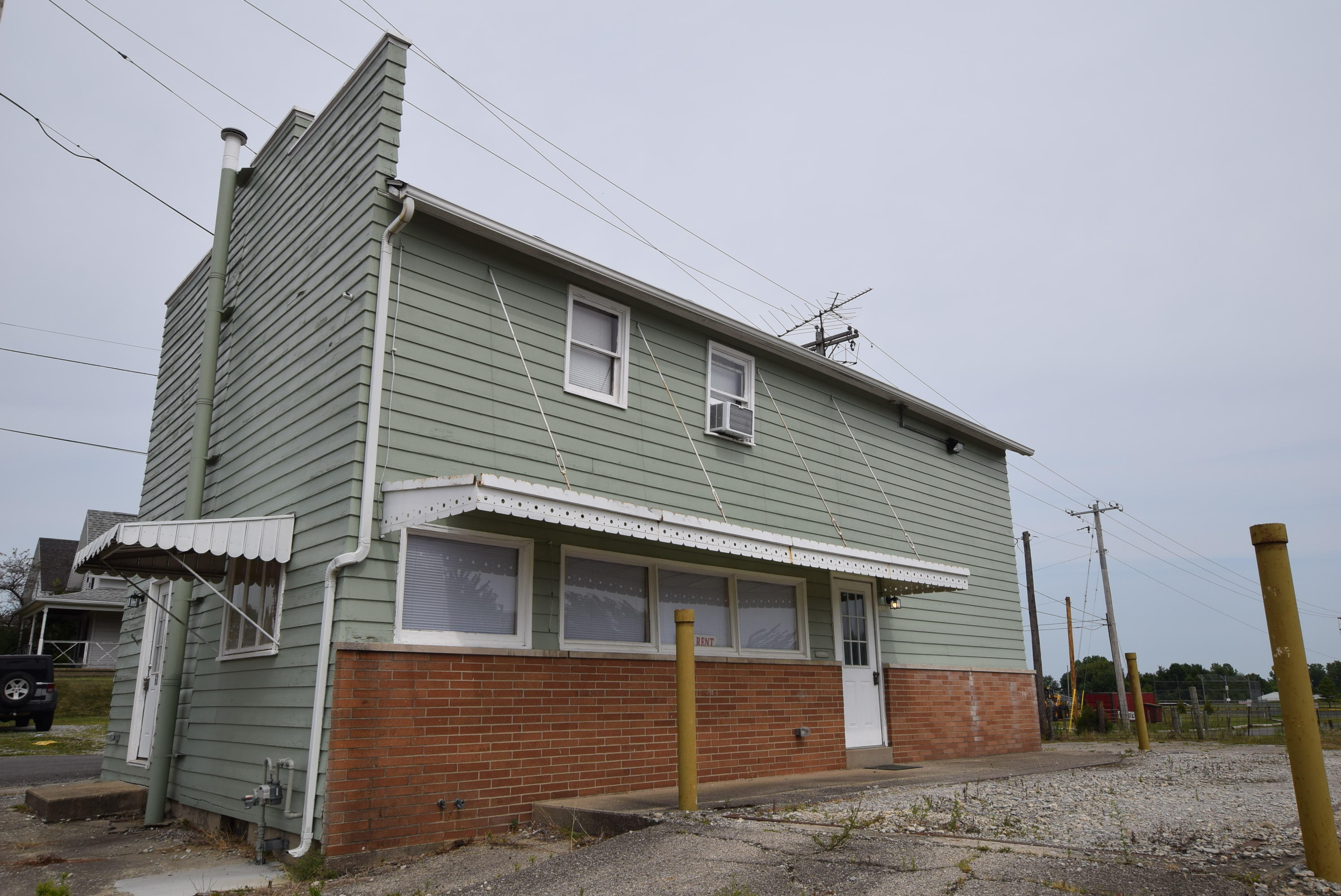 604 Main Property Photo 1