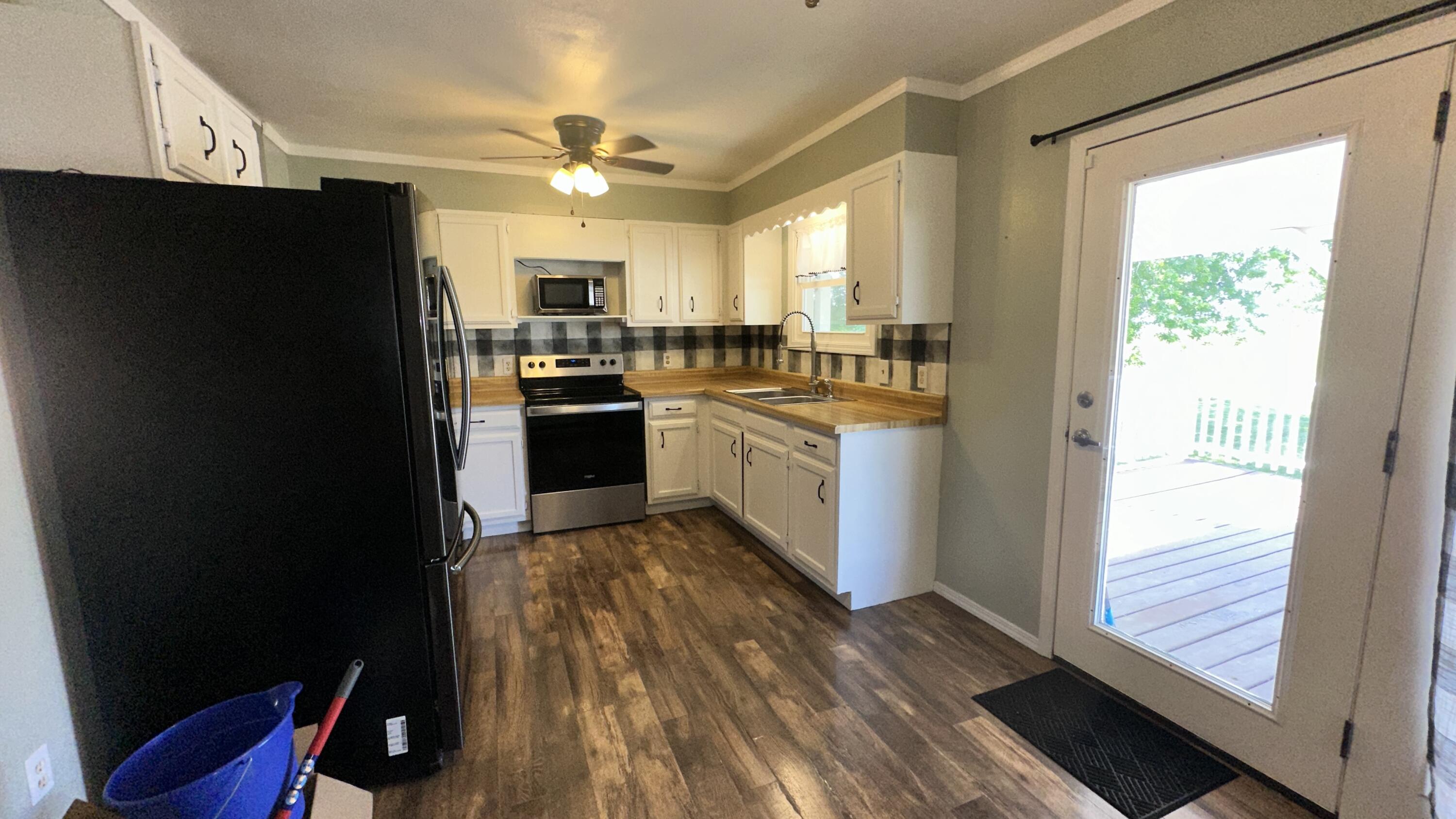 722 Township Road 217 Property Photo 10